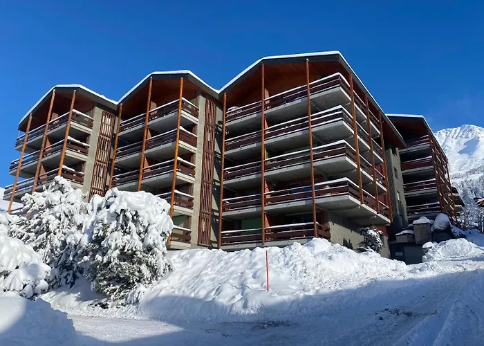 Ambassador 207 Апартаменти *